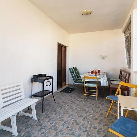 Awesome In With Kitchen Appartement